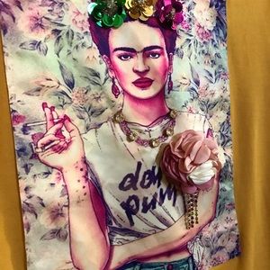 3 dimensional Frida T-Shirt.